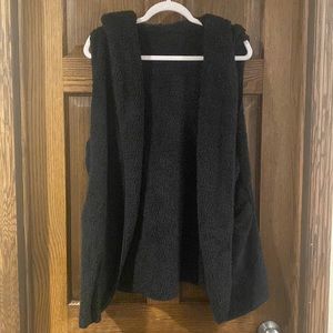 Love J sherpa vest